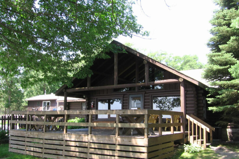 Cabin Cedars Exterior